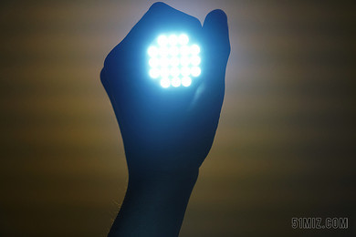 光影的艺术 照明素材、设备与装置全解析